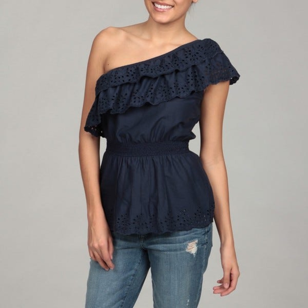 One shoulder Top